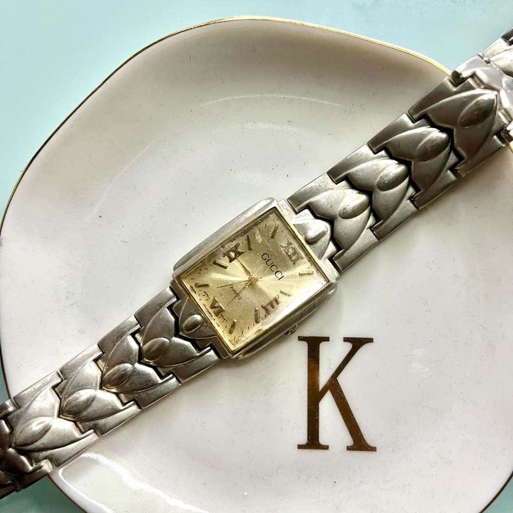 Super Vintage Gucci Quarts Watch